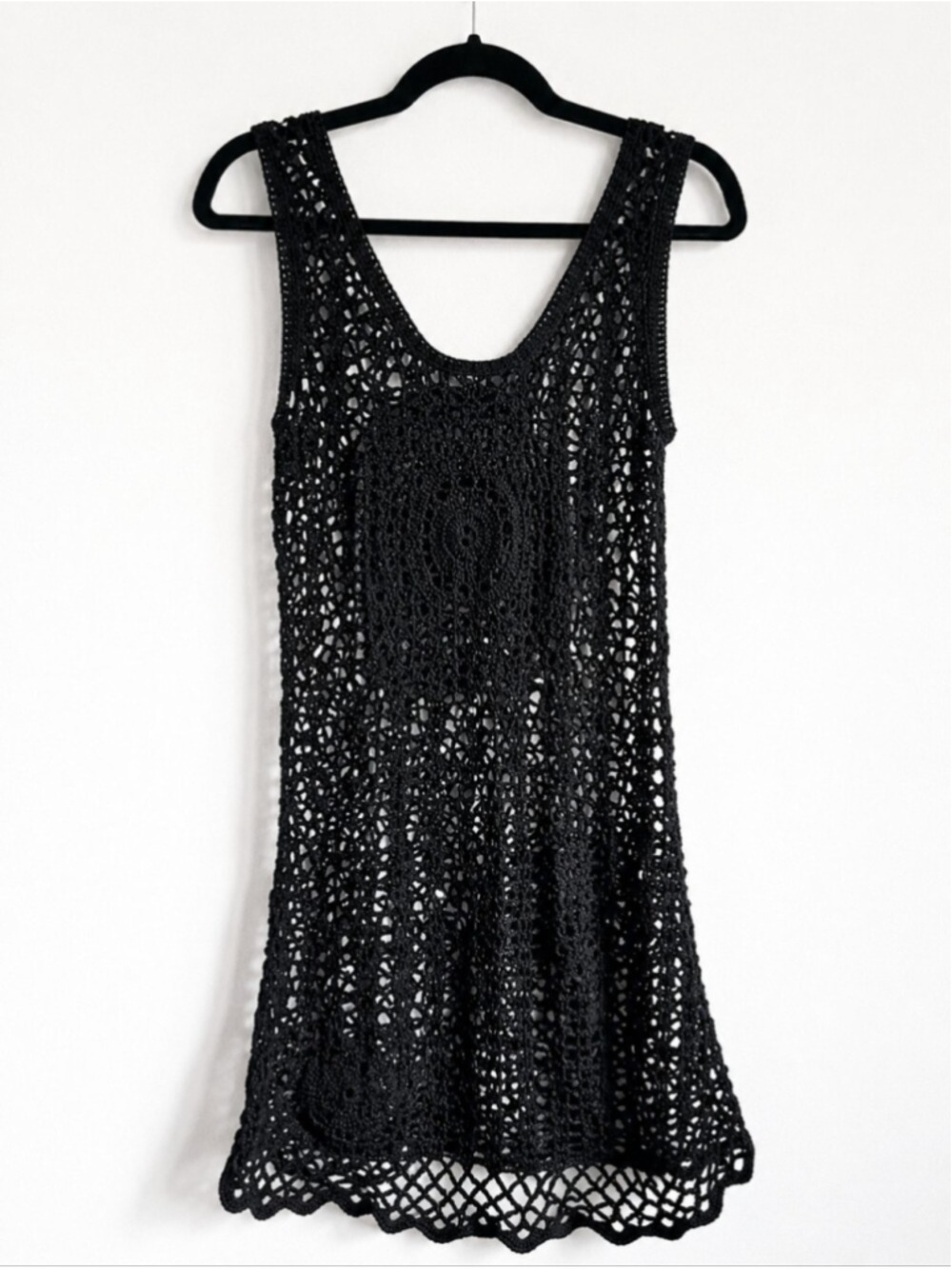 BCBGMAXAZRIA Black Crochet Knit Cover Up Dress Size M Boho Beach Sleeveless Swim